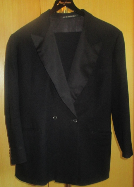 xxM1059M Wool tuxedo suit